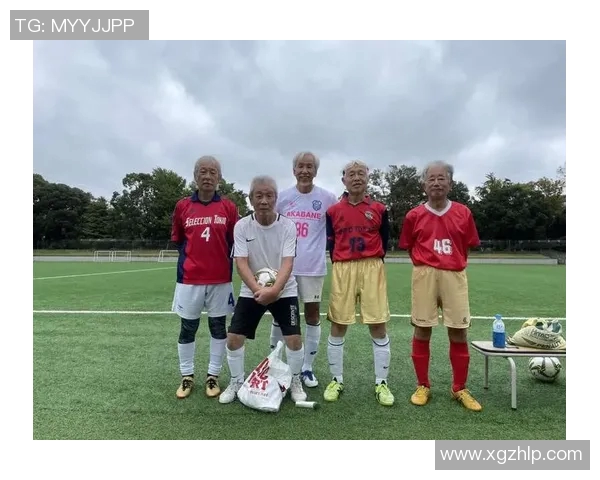 装老人的足球明星如何在绿茵场上重拾青春与激情 装老人的足球明星如何在绿茵场上重拾青春与激情