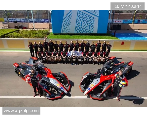 广州篮球队荣登耐力排行榜第三名展现强劲实力与拼搏精神 广州篮球队荣登耐力排行榜第三名展现强劲实力与拼搏精神